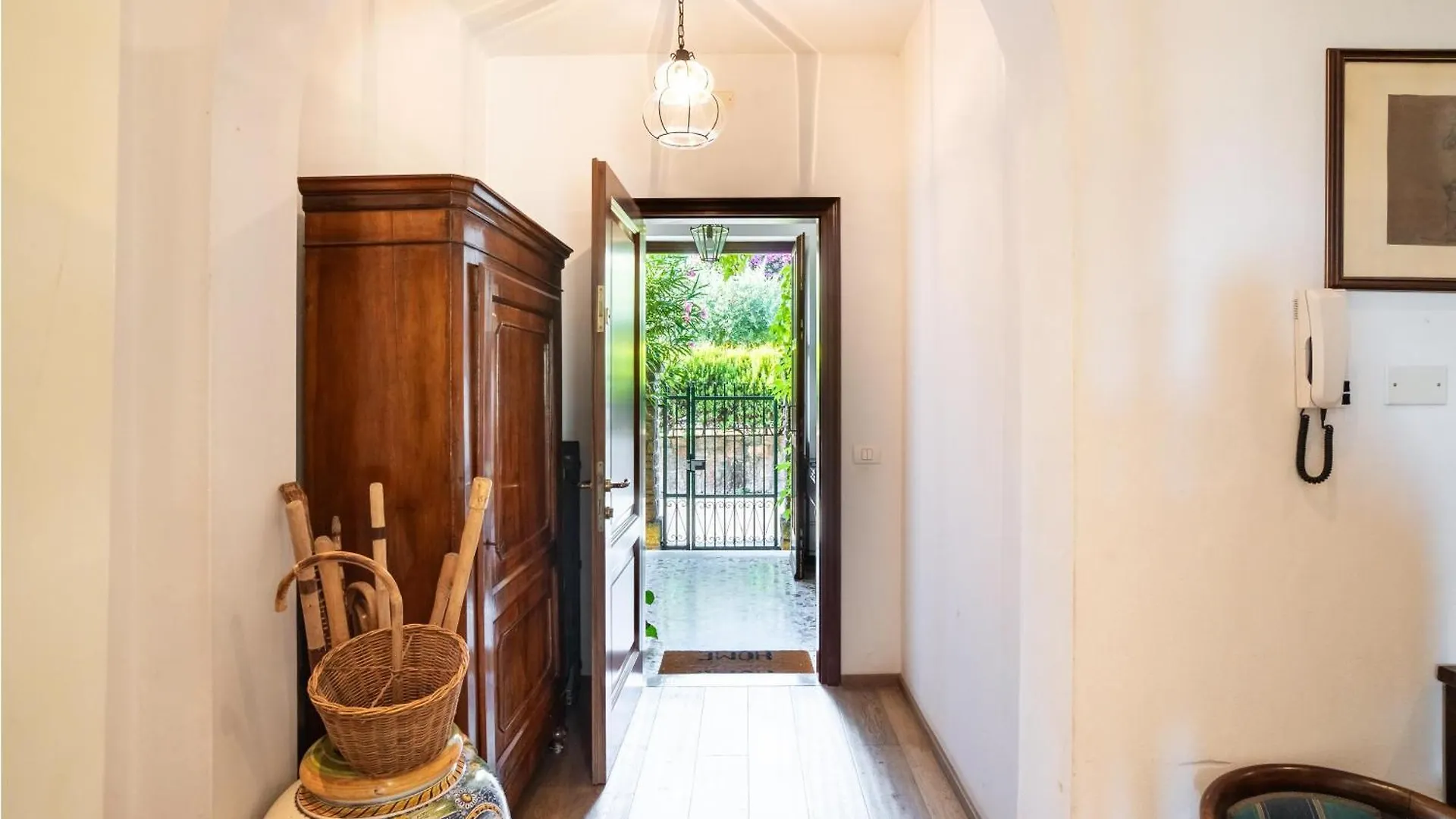 Welcome Traveller Charmy Ca Nova House Garda  0*, Garda (Verona) Italy